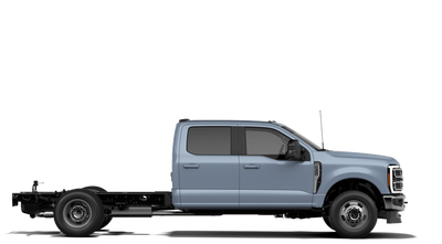 2027 Ford Super Duty F-350 DRW LARIAT