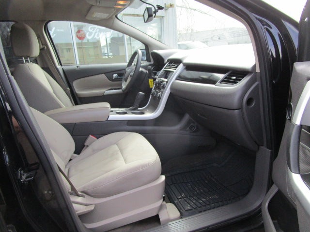 2013 Ford Edge SE