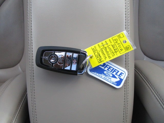 2022 Lincoln Nautilus Reserve