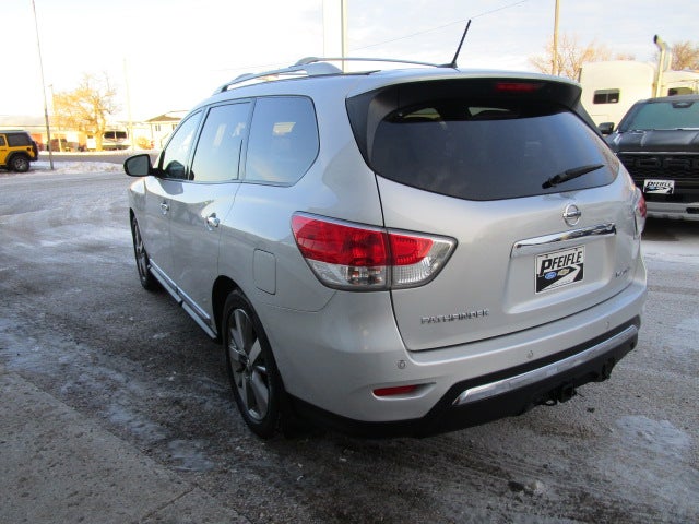 2016 Nissan Pathfinder Platinum
