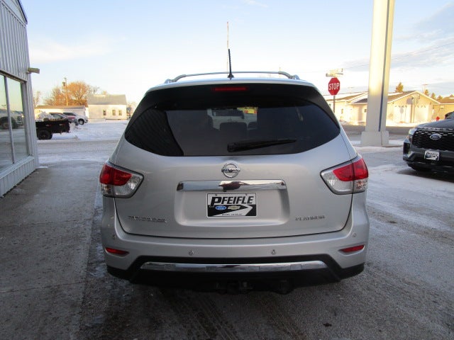 2016 Nissan Pathfinder Platinum