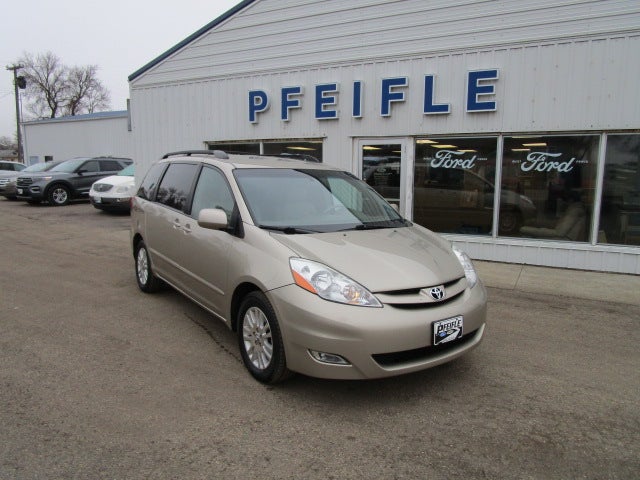 2008 Toyota Sienna XLE