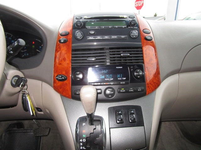 2008 Toyota Sienna XLE