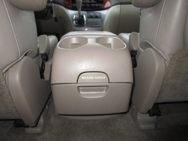 2008 Toyota Sienna XLE