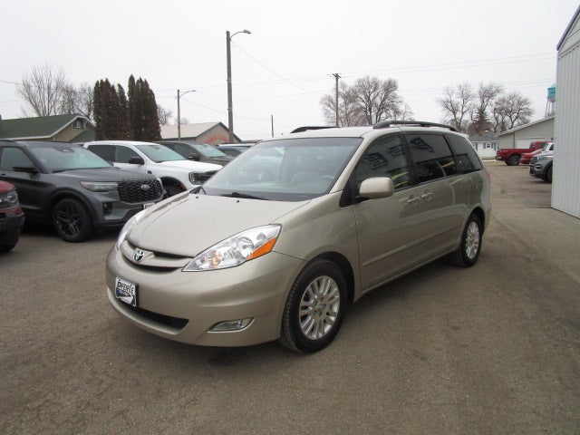 2008 Toyota Sienna XLE